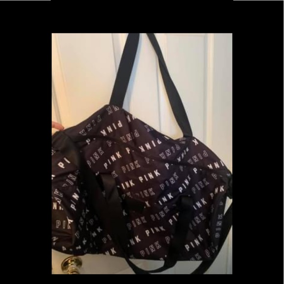 Victoria Secret  lot - duffle bag and sequin bag set - Picture 2 of 3